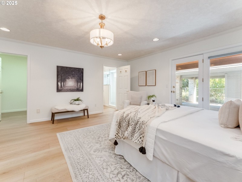 Bedroom, Primary