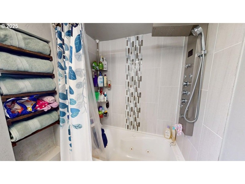 Owner's Suite Bathroom