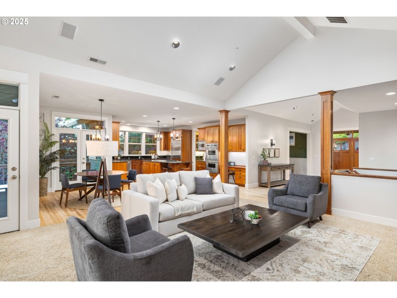 Kitchen/Living Room