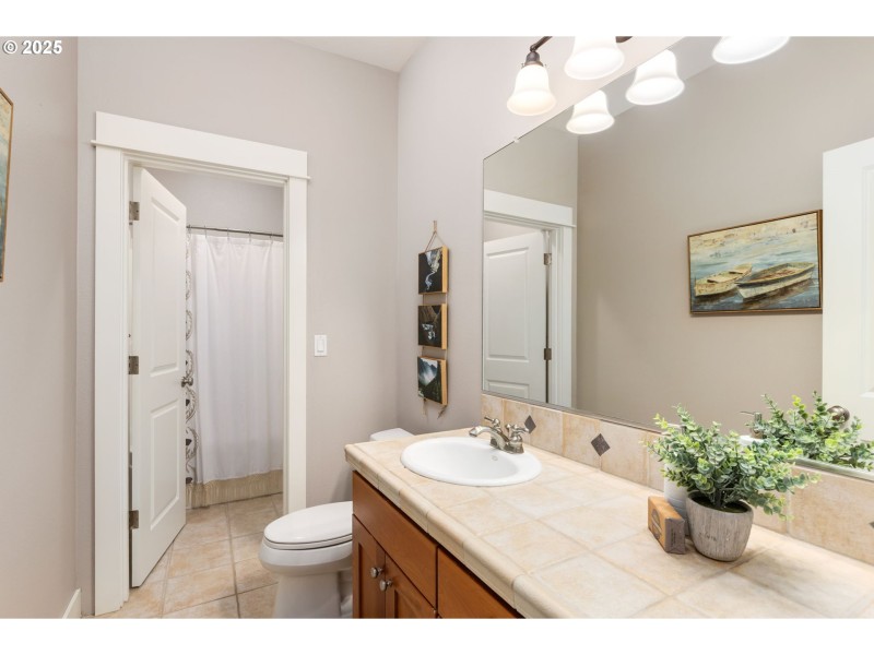 Bathroom, Continental