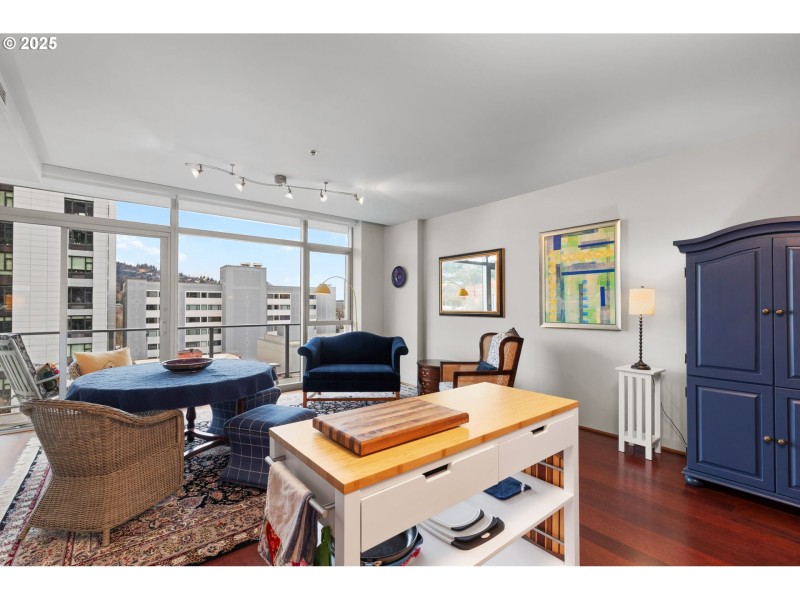 Living Room/Dining Room