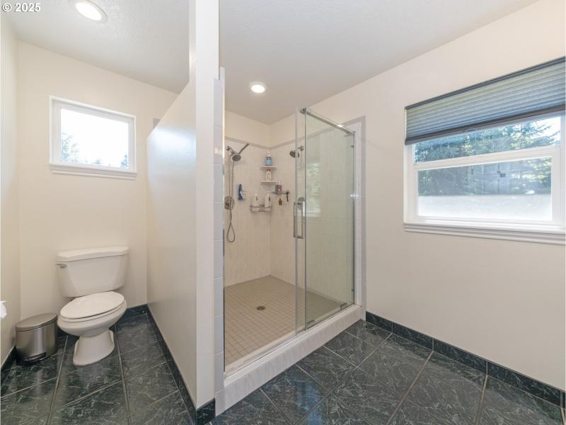 Owner's Suite Bathroom