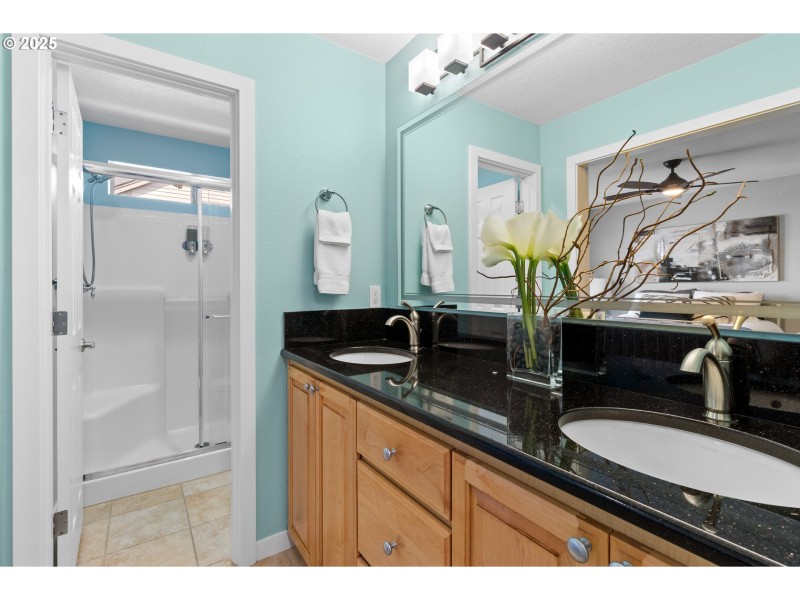 Bathroom, Attached