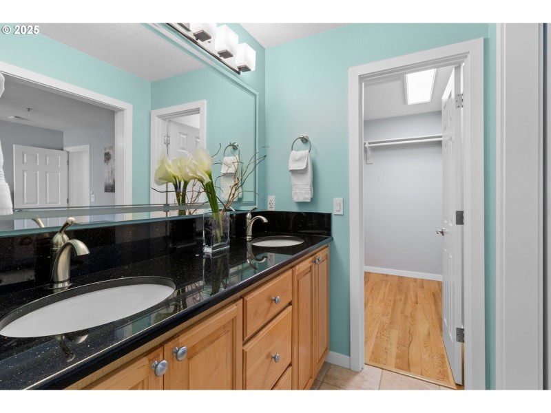 Bathroom, Attached