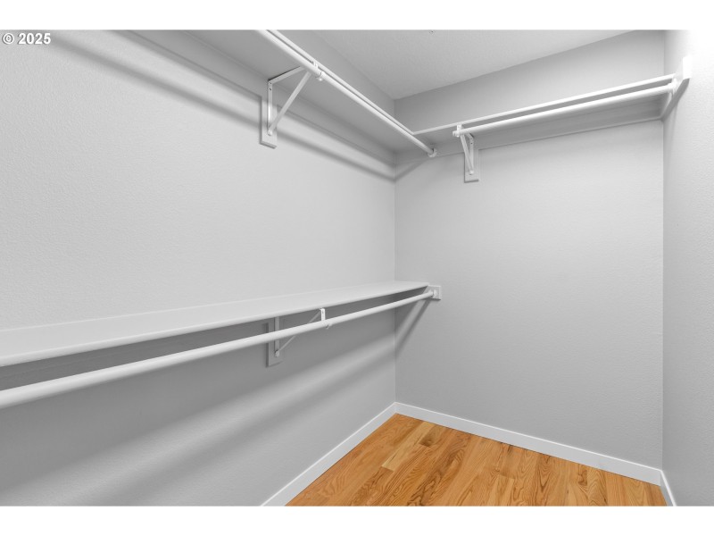 Bedroom, Primary