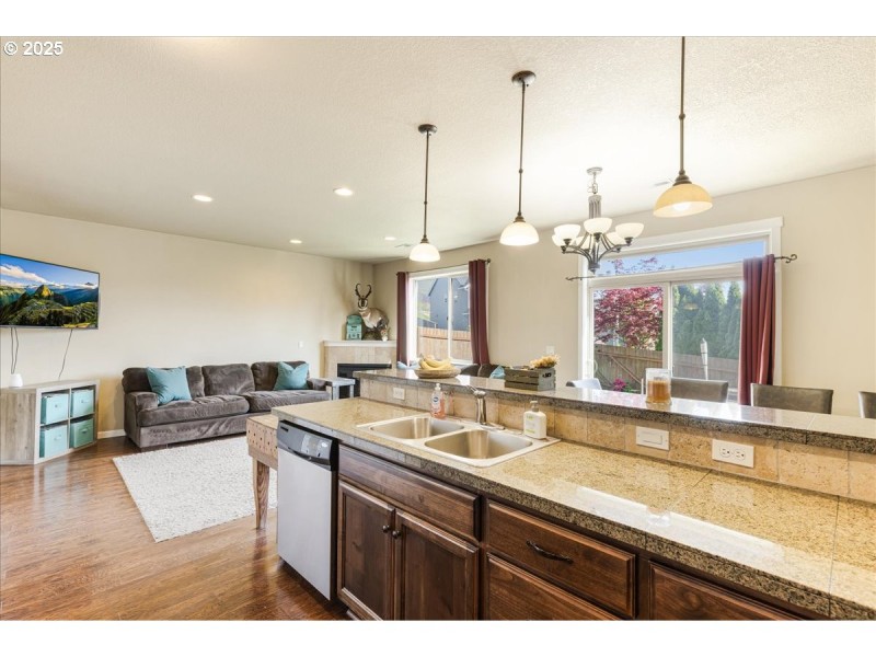 Kitchen/Living Room
