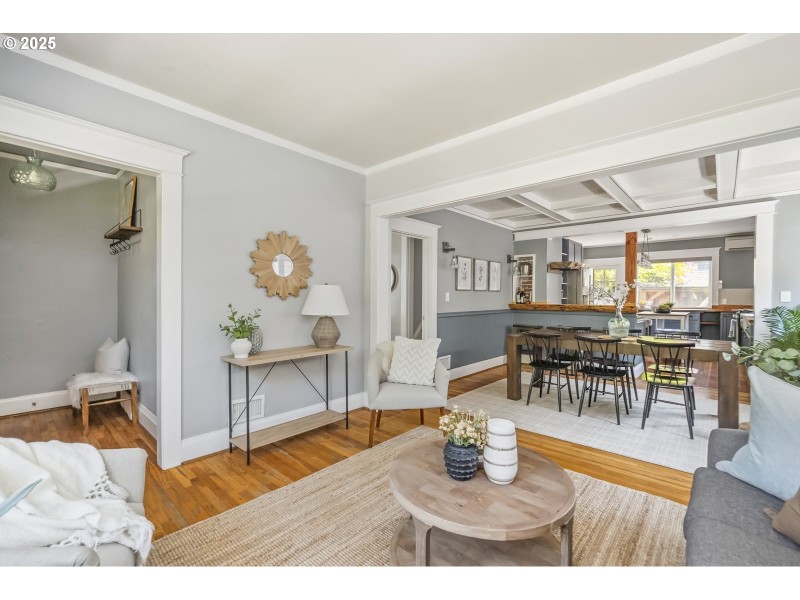 Living Room/Dining Room