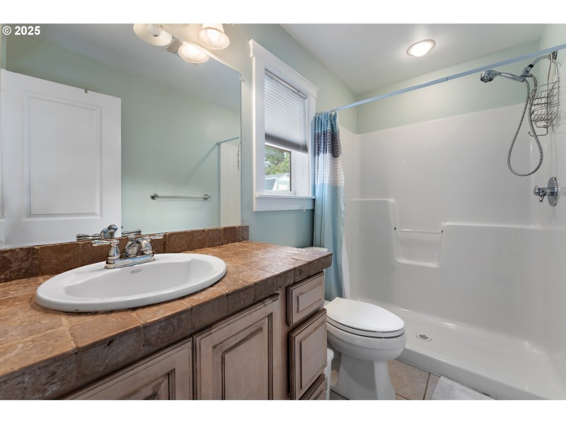 Bathroom, Attached