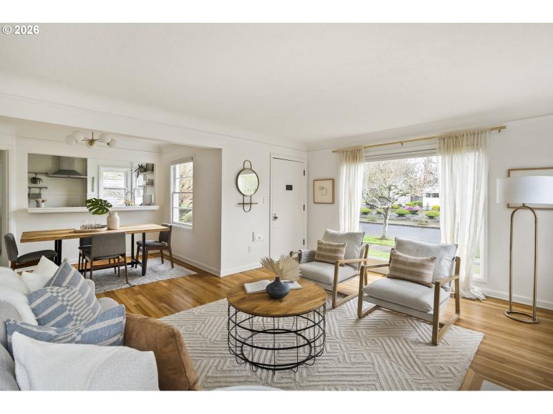 Living Room/Dining Room