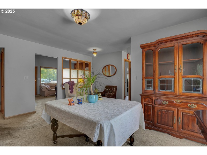 Living Room/Dining Room