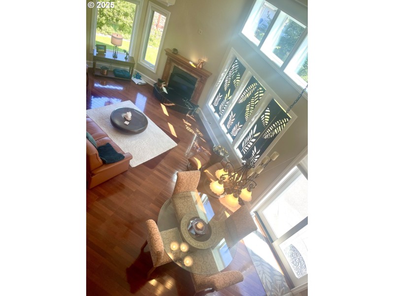 Living Room/Dining Room