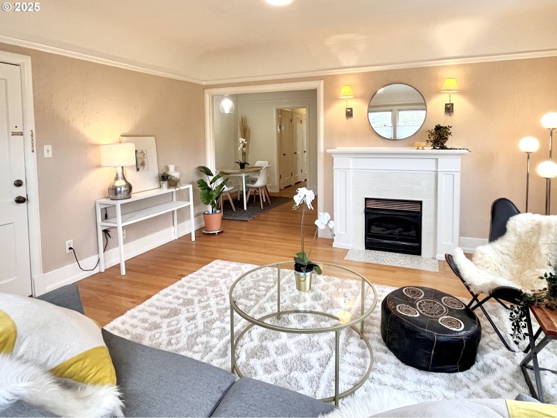 Living Room/Dining Room