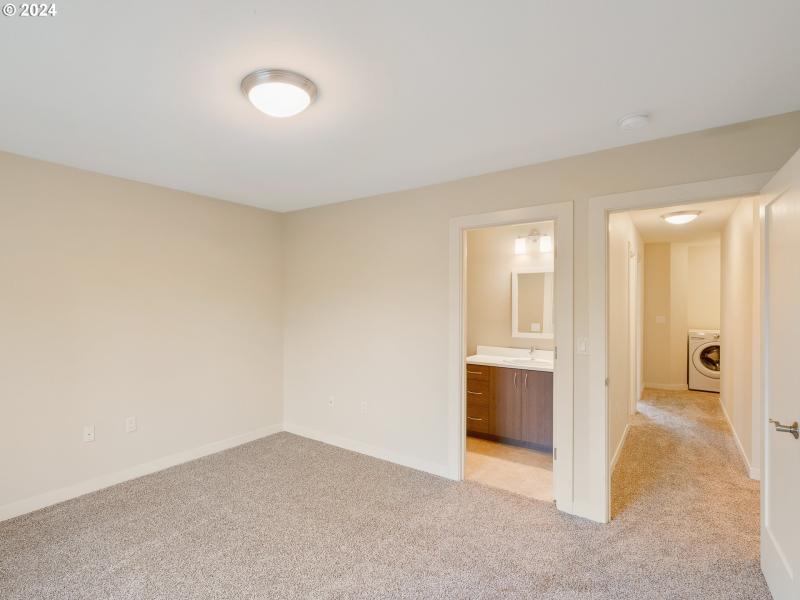 Bedroom, Owner's Suite