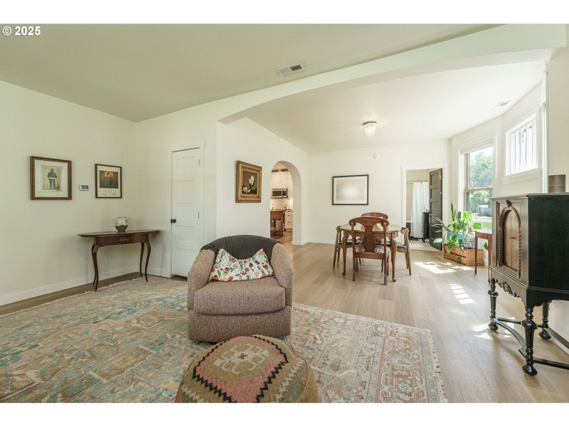 Living Room/Dining Room