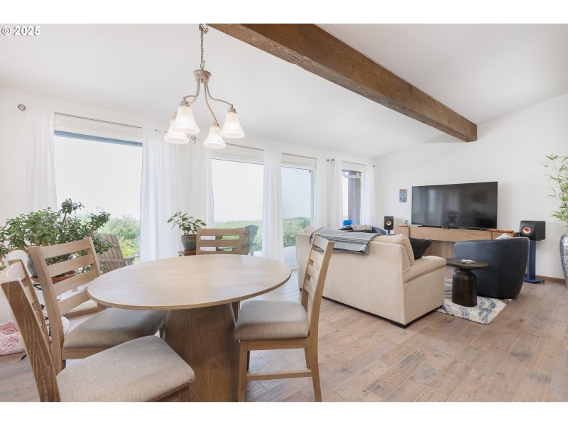 Living Room/Dining Room