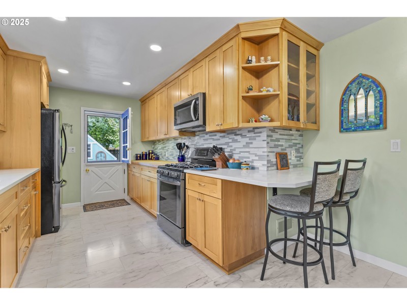 Kitchen/Outside