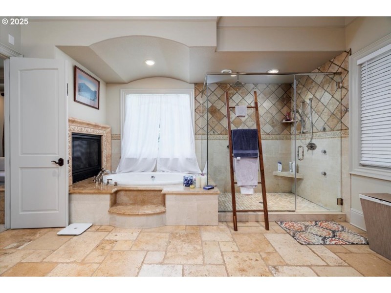 Owner's Suite Bathroom