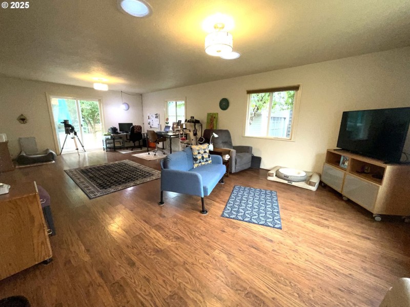 Living Room/Dining Room