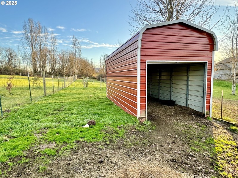 Barn