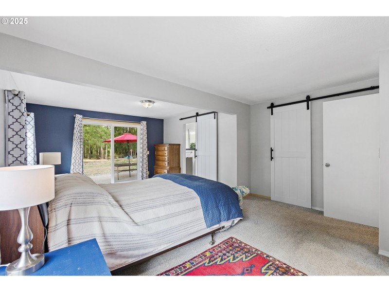 Bedroom, Primary