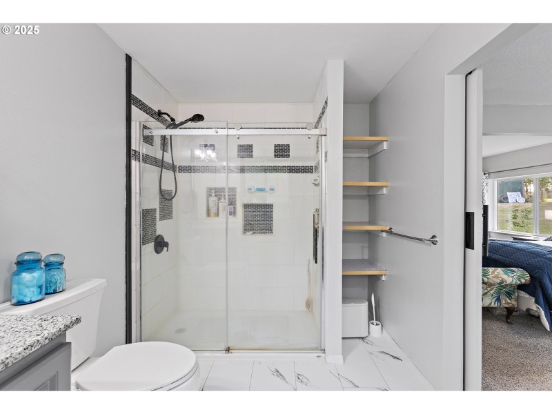 Bathroom, Attached