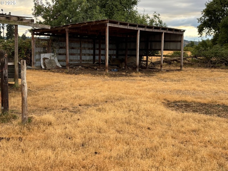 Barn