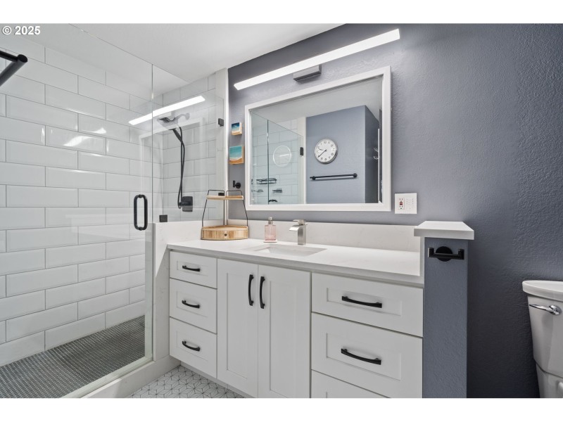 Bathroom, Attached