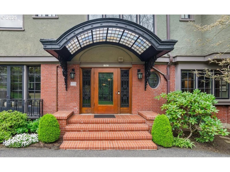 Entrance/Foyer