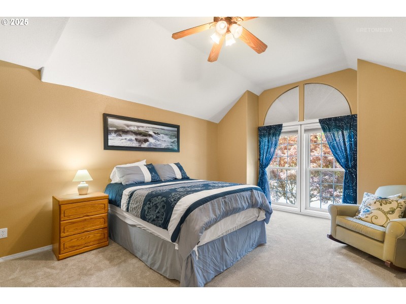 Bedroom, Primary