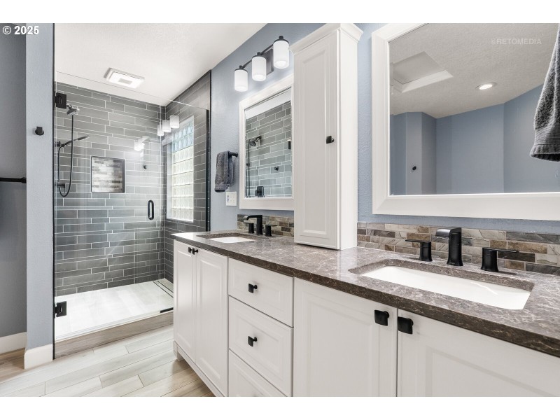 Owner's Suite Bathroom