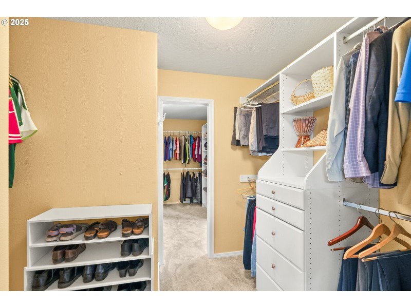 Bedroom, Primary