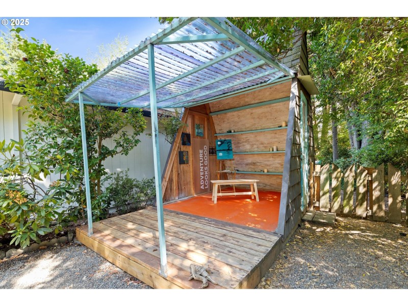 Shed