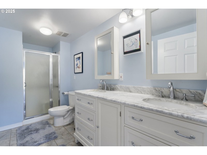 Owner's Suite Bathroom