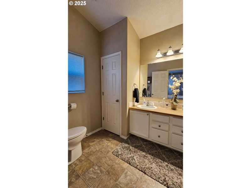 Bathroom, Attached