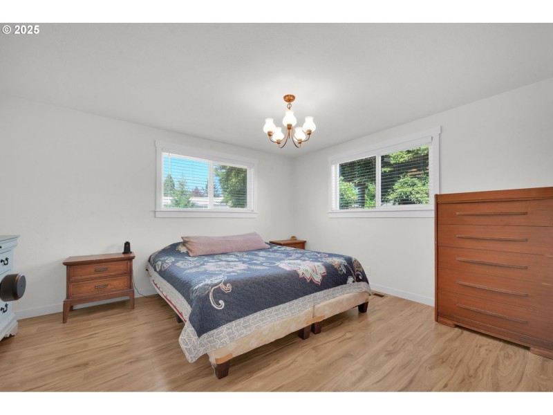 Bedroom, Primary