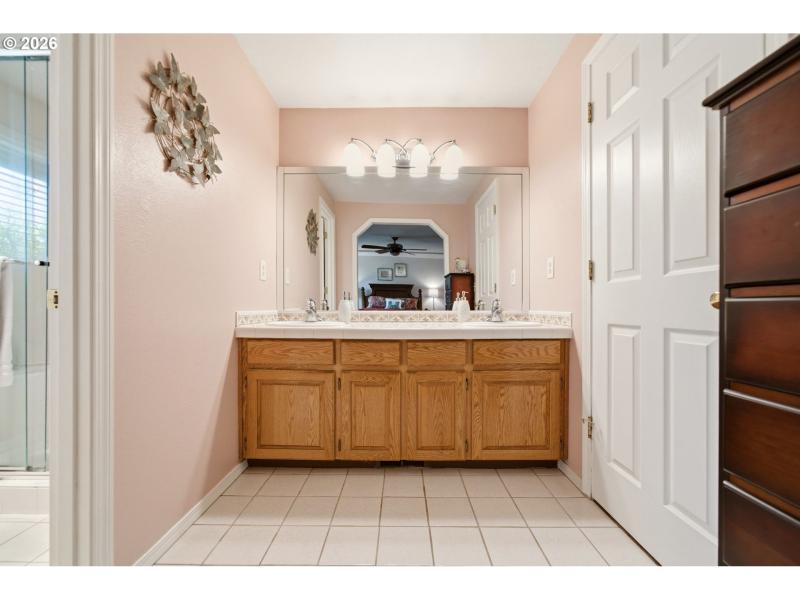 Owner's Suite Bathroom