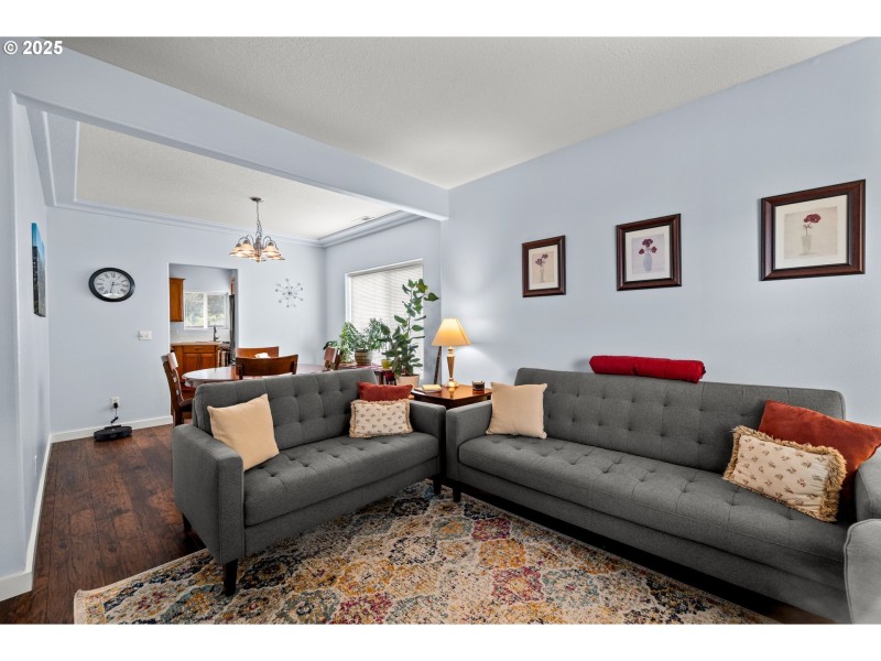 Living Room/Dining Room