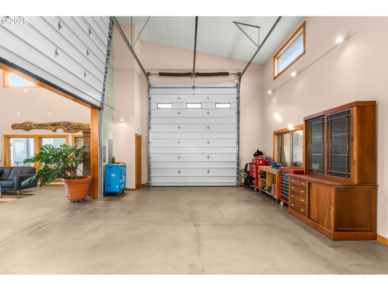 RV Garage