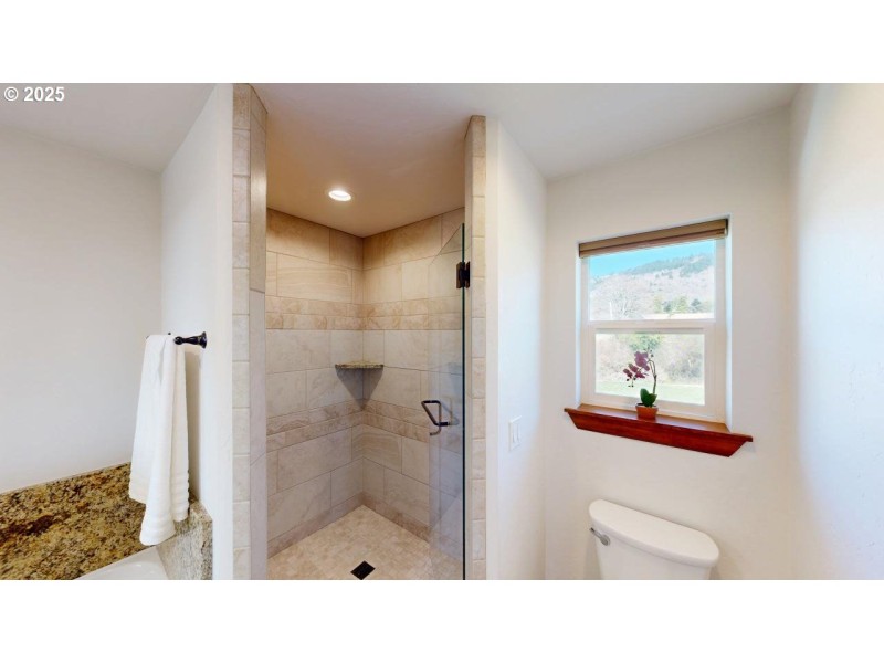 Bathroom, Attached