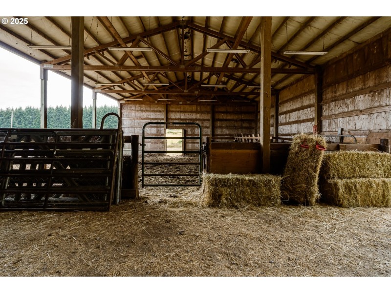 Barn