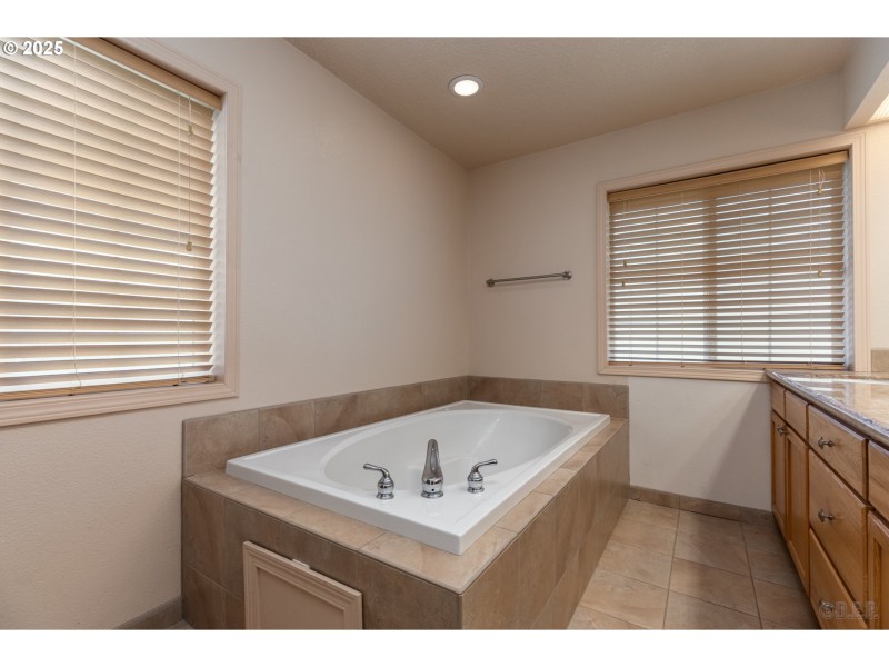 Bathroom, Attached