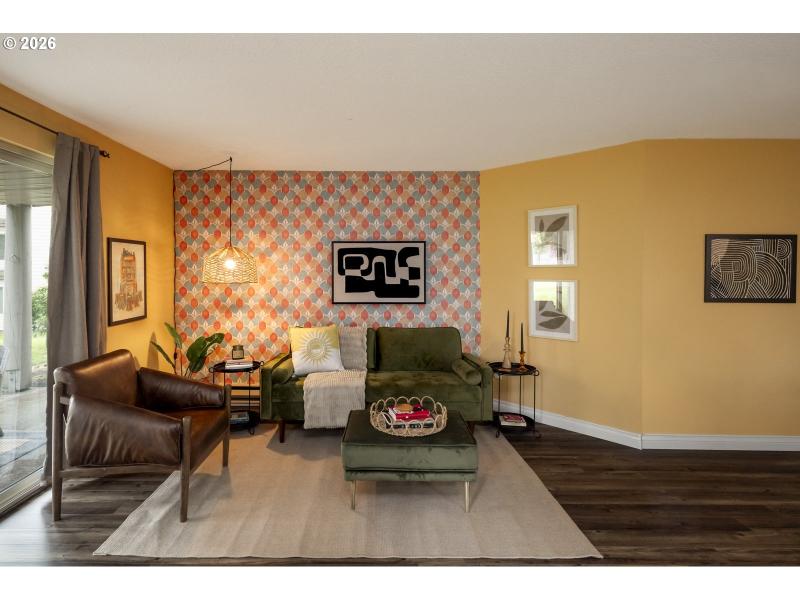 Living Room/Dining Room