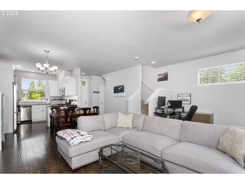 Living Room/Dining Room