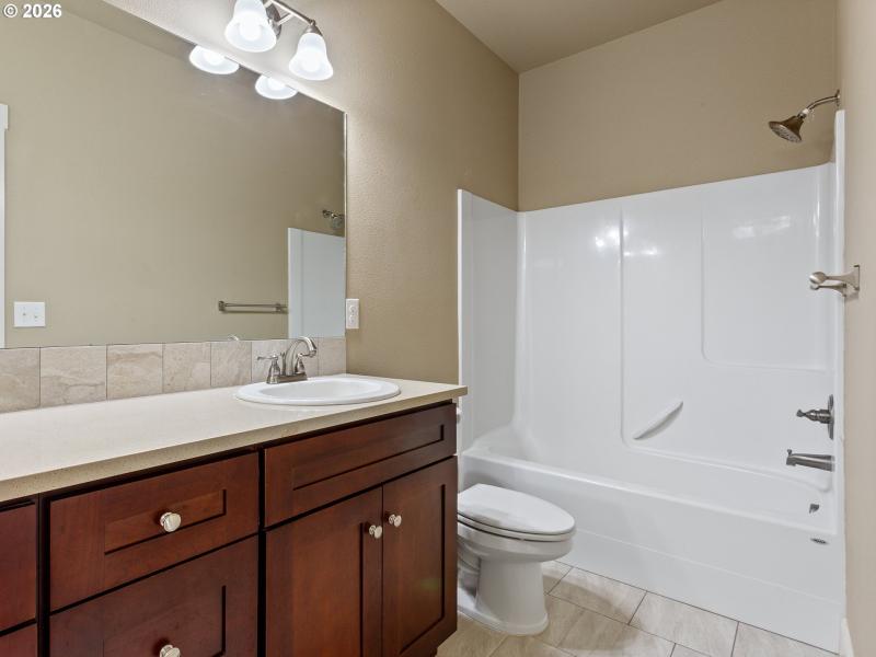 Owner's Suite Bathroom