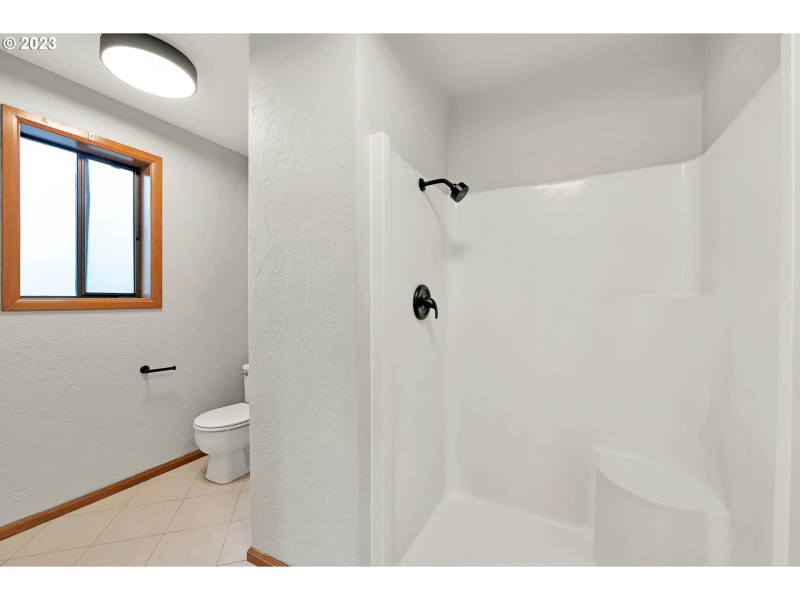Bathroom, Attached