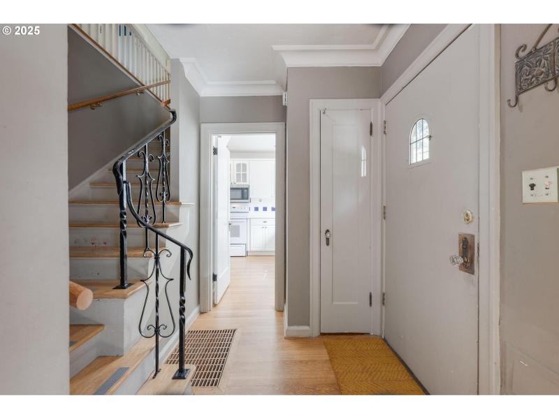 Entrance/Foyer