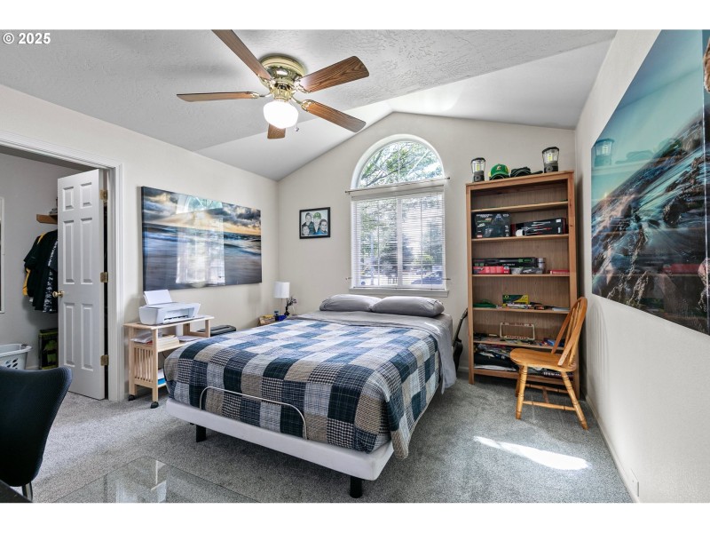 Bedroom, Primary