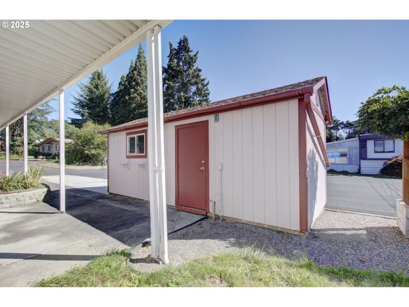 Shed