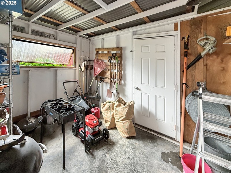 Shed