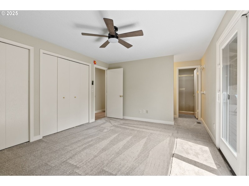 Bedroom, Primary